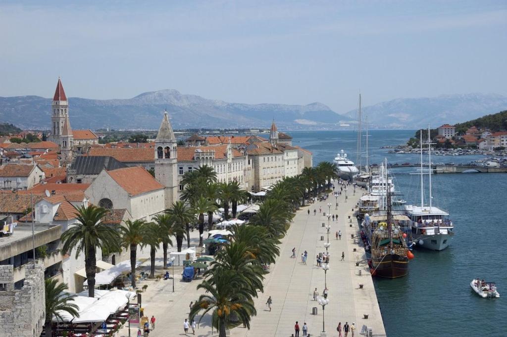 Orange Tree Garden Leilighet Trogir Eksteriør bilde